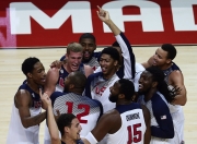 开云在线直播-篮网B队翻盘灰熊，克莱惊艳世界