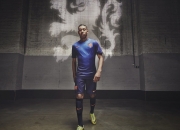 开云体育APP下载-楚阿梅尼的独角戏，当卡塔尔防线在英格兰面前化为齑粉