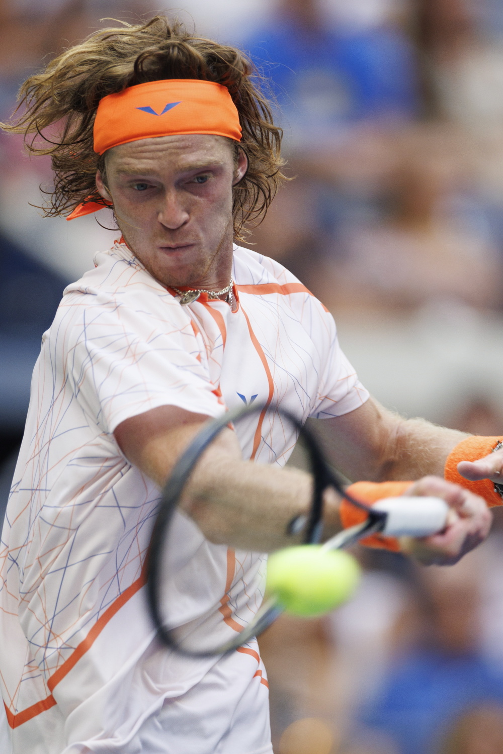 包含法国网球队力克西班牙网球队，梅德韦杰夫爆发神勇的词条