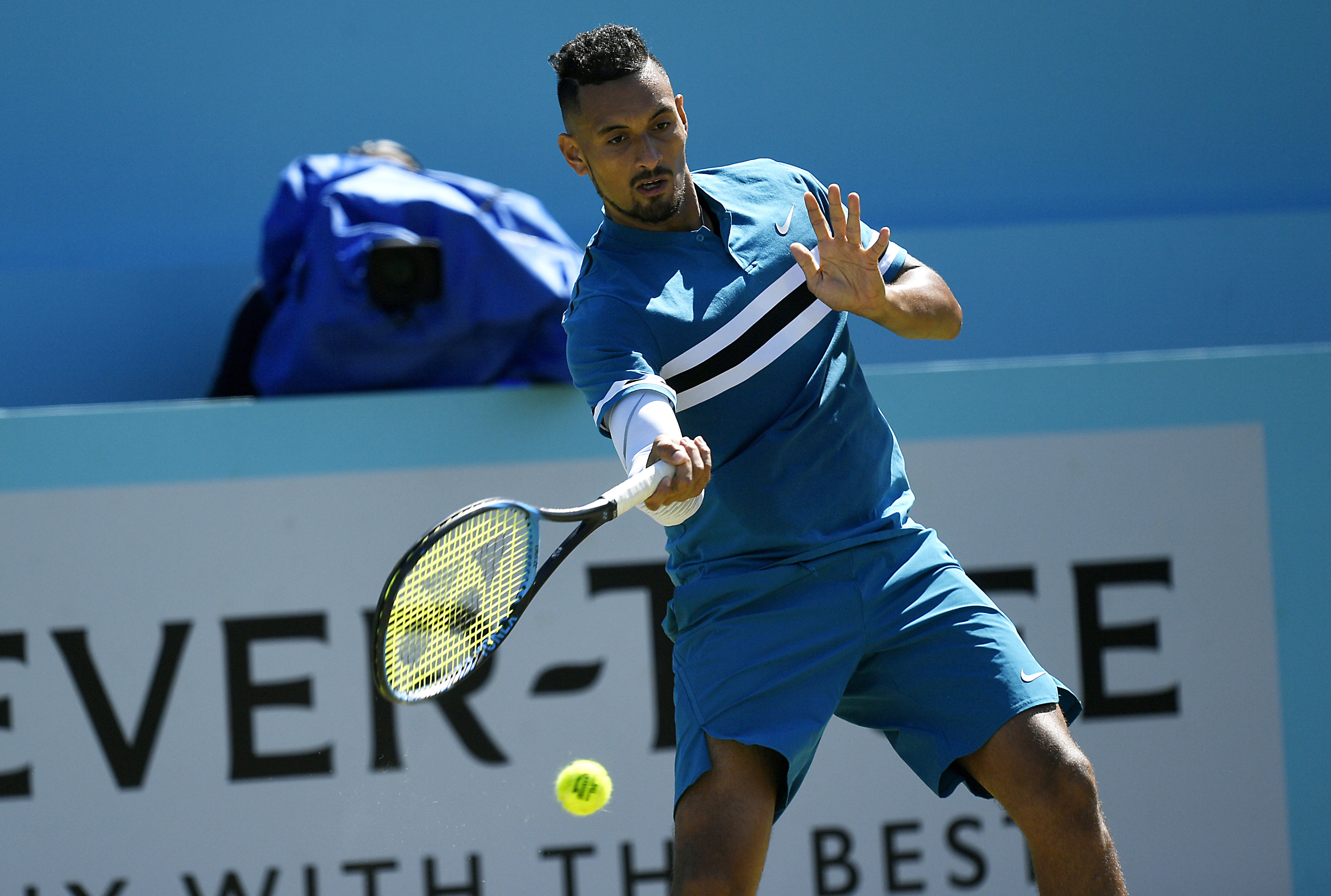 关于美国网球队险胜日本网球队，克耶高斯绝境逆转的信息