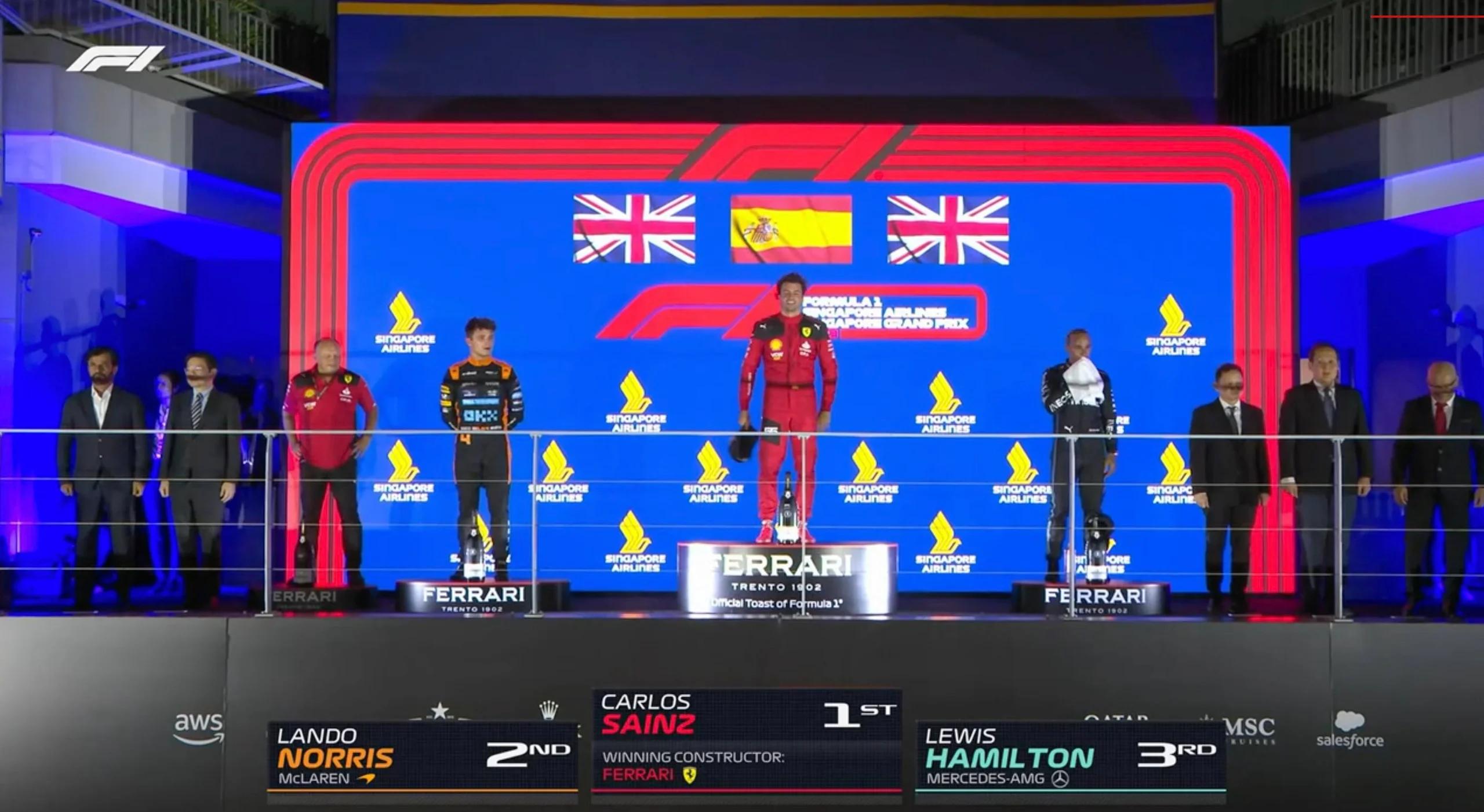 梅赛德斯绝杀阿斯顿马丁，塞恩斯惊艳四座