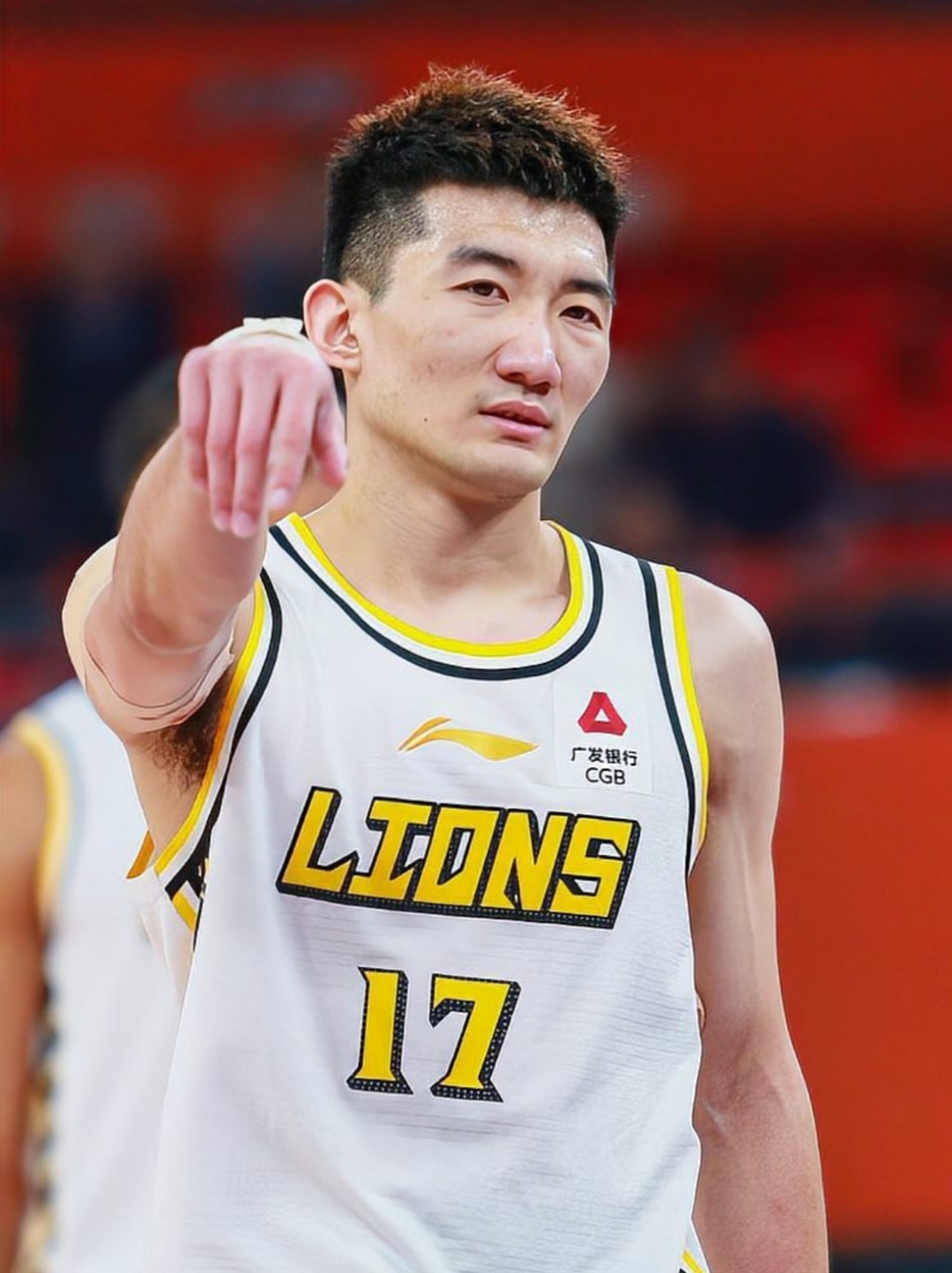 广厦队大胜佛山男篮，继续保持不败记录的简单介绍