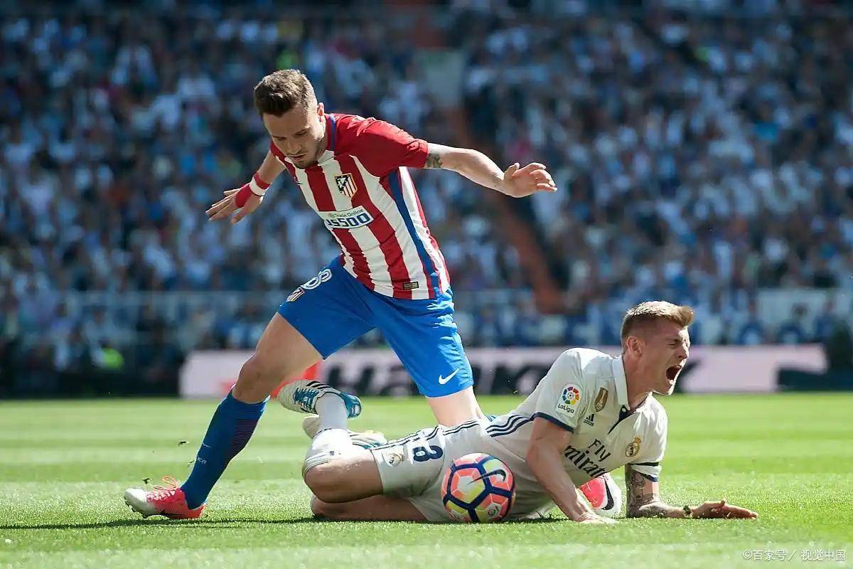 比利亚雷亚尔三球大胜，豪取胜利的简单介绍