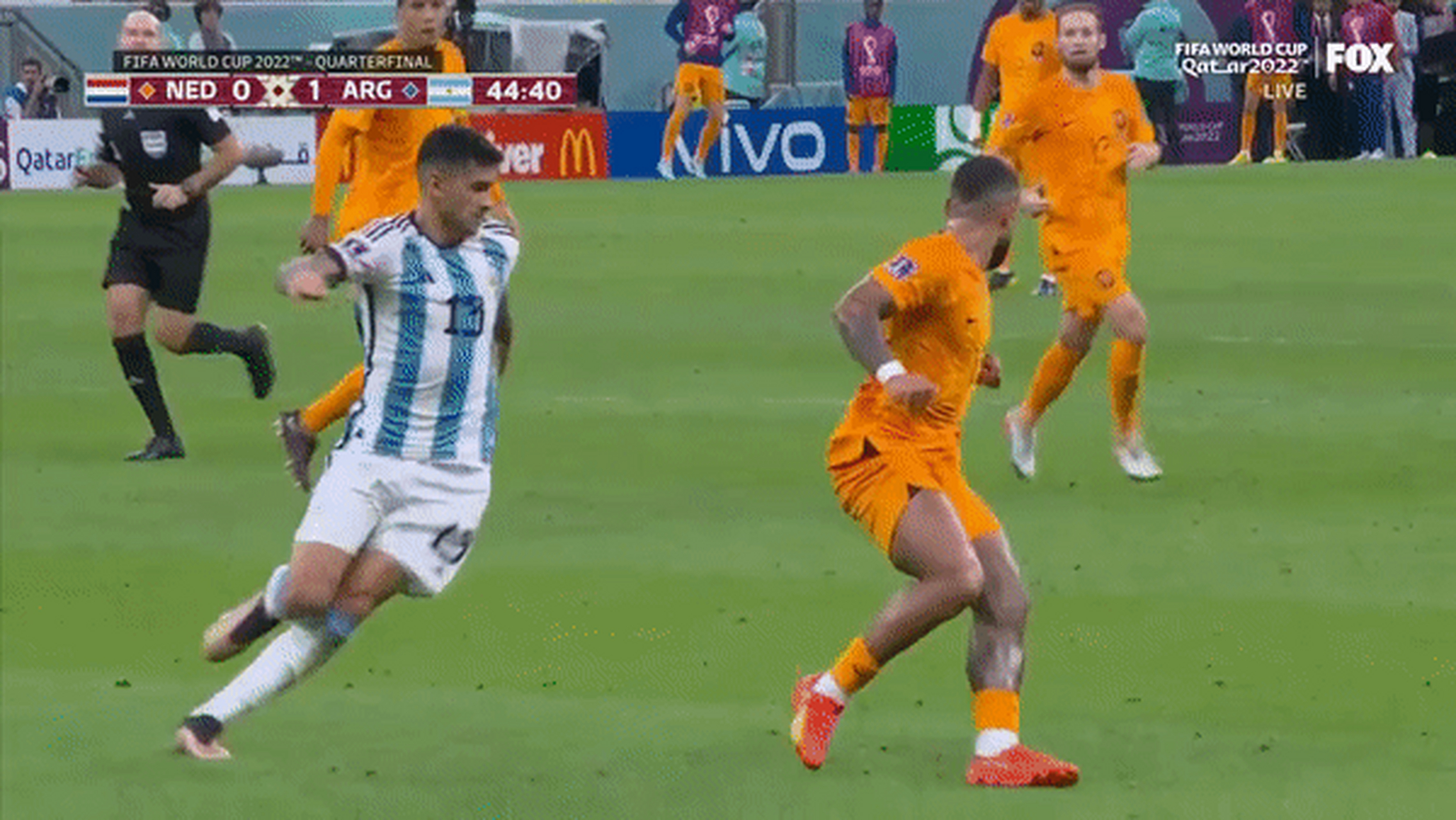 关于欧洲足球赛场上演一场惊心动魄大战的信息 关于欧洲足球赛场上演一场惊心动魄大战的信息