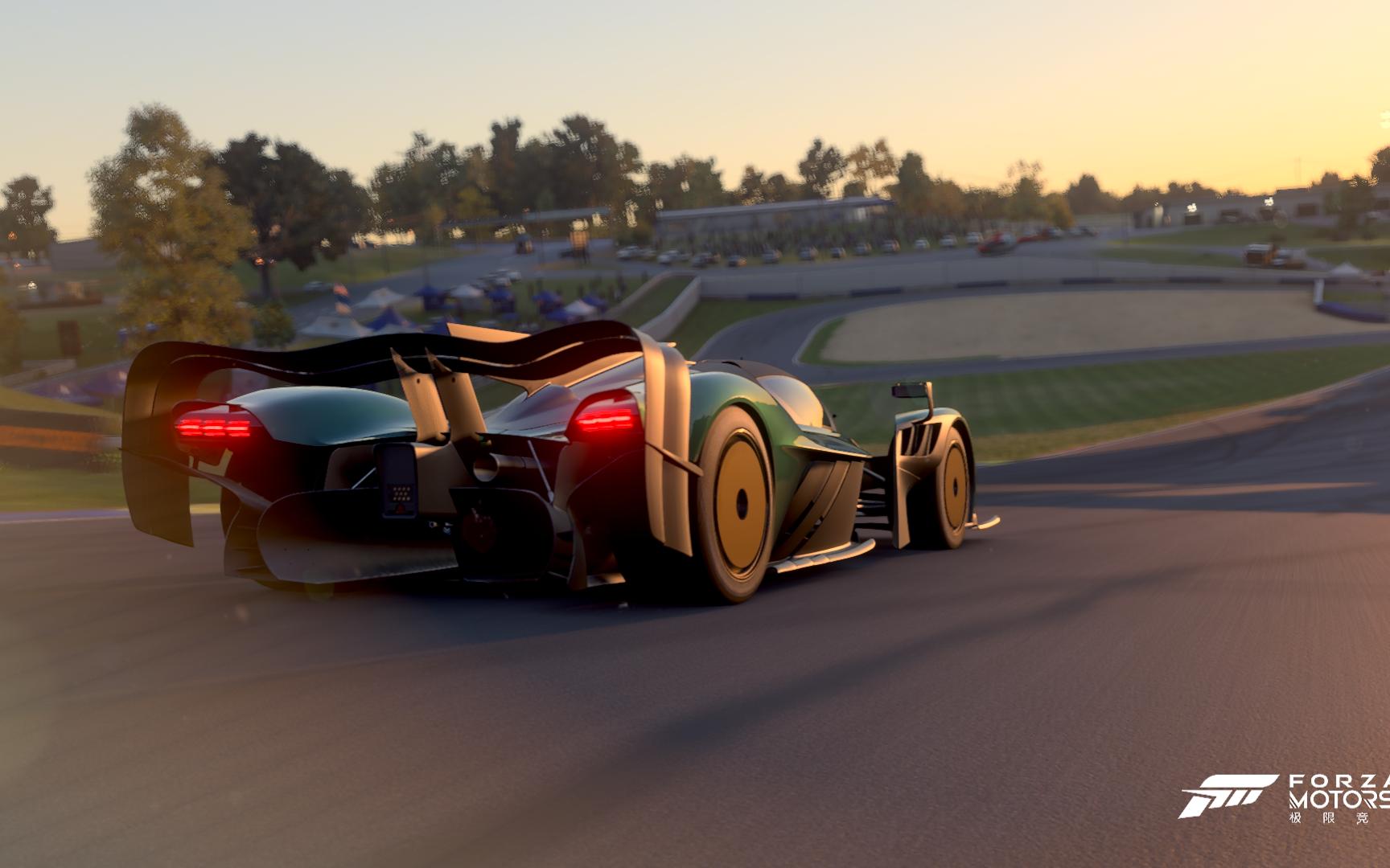 包含阿斯顿马丁轻取迈凯伦，拉塞尔高光表现的词条