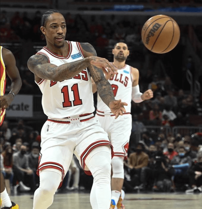 包含公牛强势澳大利亚男篮，特雷杨三分雨点燃全场的词条