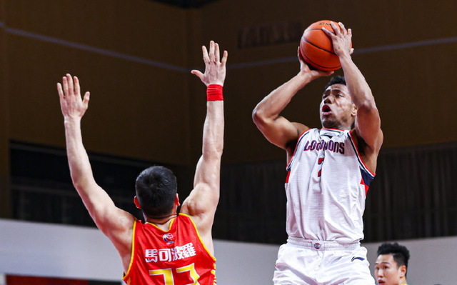 红牛二队翻盘哈斯车队，皮亚斯特里关键制胜的简单介绍