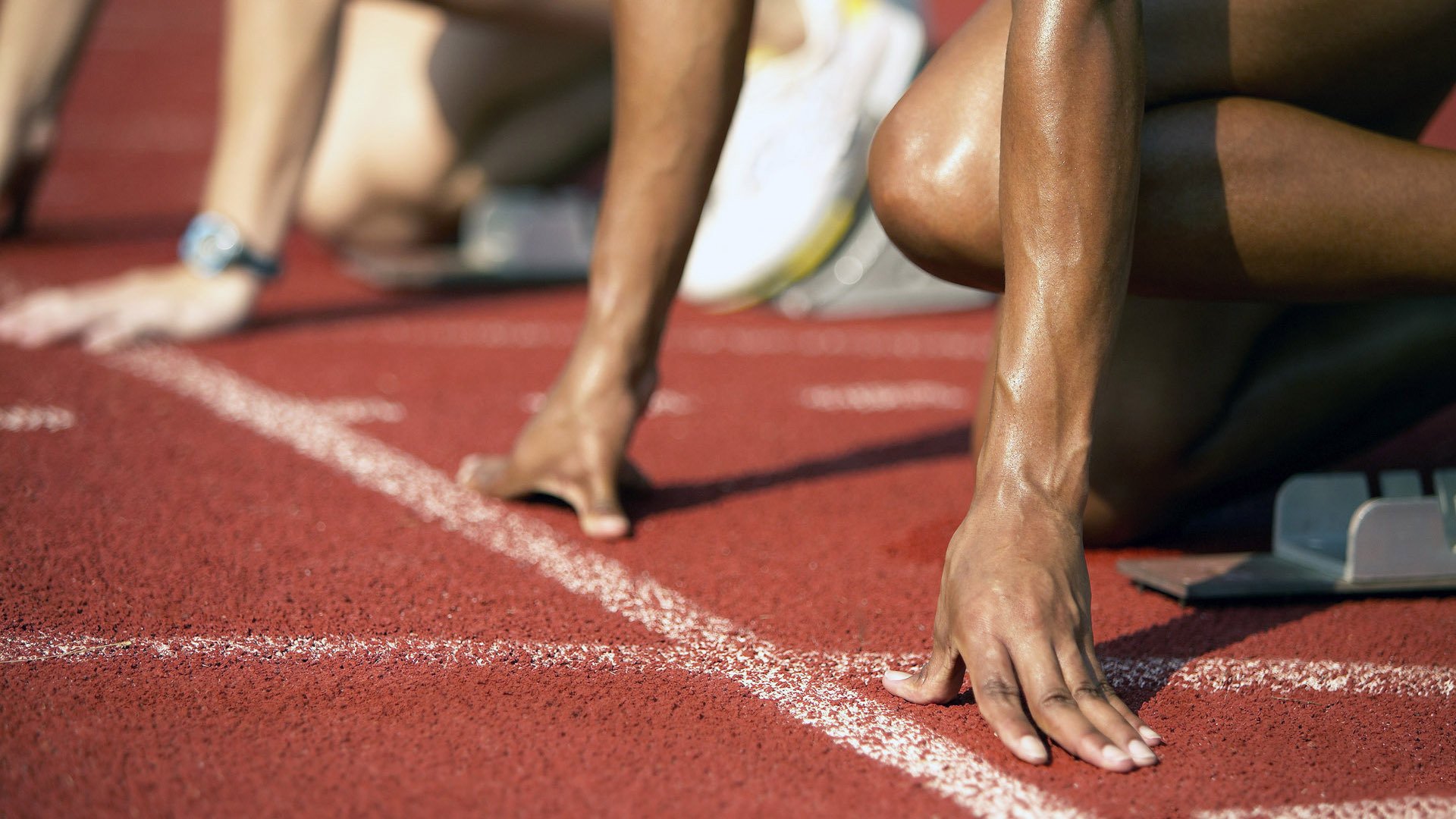 跨界逆袭，从厄瓜多尔淘汰西班牙到格纳布里F1争冠，体育世界如何重写不可能