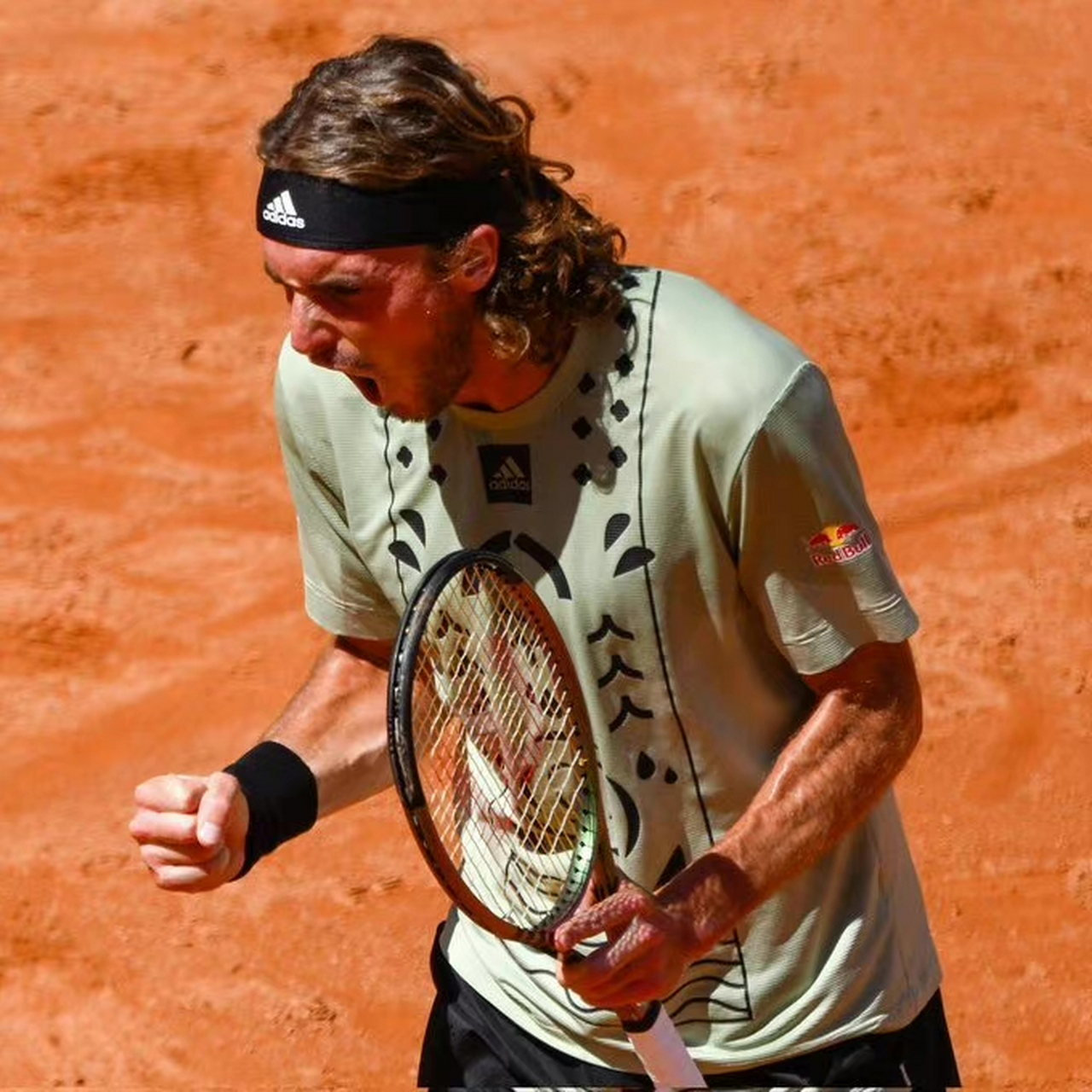 关于意大利网球队绝地反击欧洲网球队，兹维列夫绝境逆转的信息