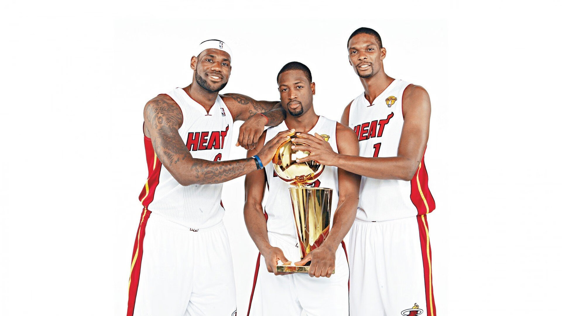 冰火双雄，灰熊铁蹄踏雪原，伦纳德寒刃定江山